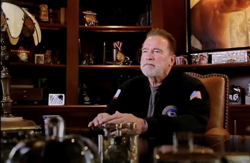 Alors, si vous n'avez pas neuf minutes pour regarder la vidéo d'Arnold Schwarzenegger, on vous a choisi quelques extraits de son discours.