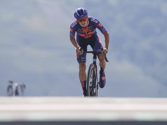 Oscar Onley rejoint Ineos