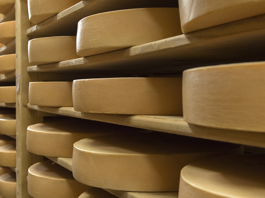 La Suisse fait face à un tournant: l'importation de fromage dépasse les exportations