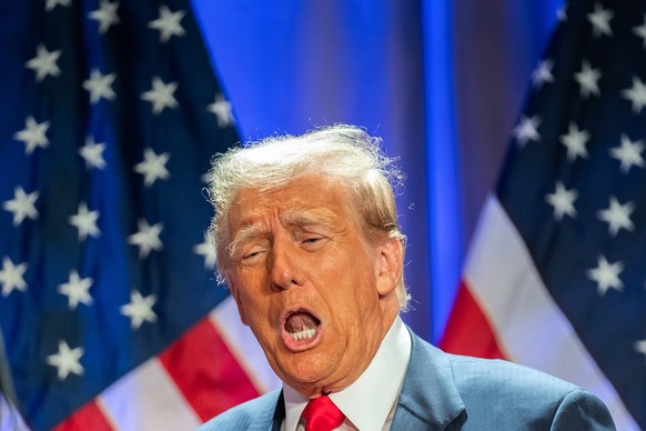 epa11719536 US President-elect Donald Trump gestures during a meeting with House Republicans at the Hyatt Regency hotel in Washington, DC, USA, 13 November 2024. EPA/ALLISON ROBBERT / POOL