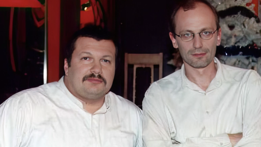 Vladimir Soloviev, en 1998, à côté de son co-animateur sur la radio russe Silver Rain.