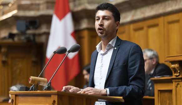 Fabian Molina, SP-ZH, spricht im Nationalrat, waehrend der Fruehlingssession der Eidgenoessischen Raete, am Montag, 27. Februar 2023, in Bern. (KEYSTONE/Peter Klaunzer)