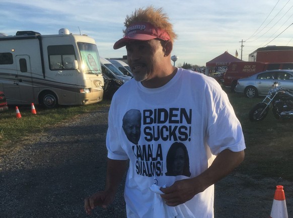 Des T-shirts au message clair ont été vendus.