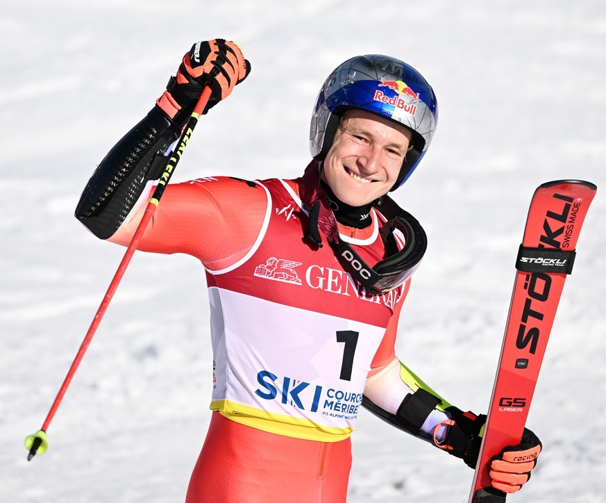 ABD0190_20230217 - COURCHEVEL - FRANKREICH: Marco Odermatt (1.Platz/SUI) im Zielbereich des Riesentorlaufs der M