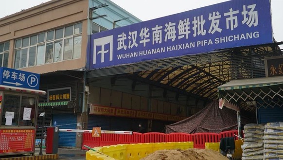 Le marché d’animaux sauvages Huanan à Wuhan en janvier 2020 après avoir été fermé en raison de la pandémie du Covid-19.