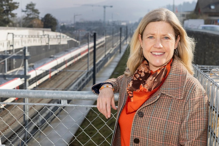 La conseillère nationale des Verts Florence Brenzikofer veut plus de trains vers l&#039;étranger.
