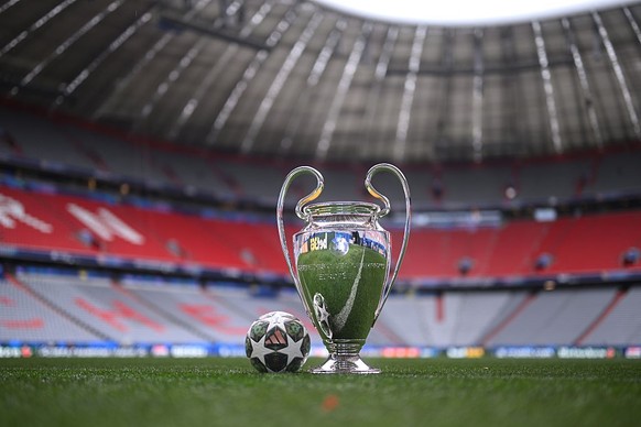 MUNICH, GERMANY - MAY 28: The official match ball is seen with the Champions League trophy ahead of the UEFA Champions League Final 2025 between Paris Saint-Germain and FC Internazionale Milano at the ...