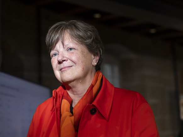 La conseill�re aux Etats centriste sortante Isabelle Chassot, arriv�e largement en t�te du 1er tour il y a trois semaines � Fribourg, est bien plac�e pour conserver son si�ge � Berne, selon des r�sult ...