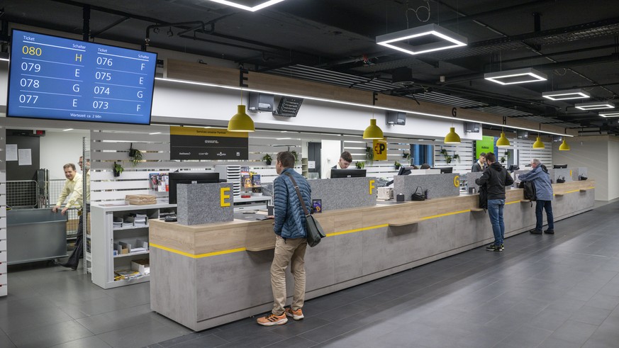 En 2016, La Poste comptait encore 1323 filiales en exploitation propre.