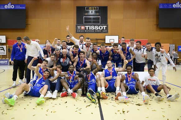 Fribourg Olympic règne sur le basket suisse.
