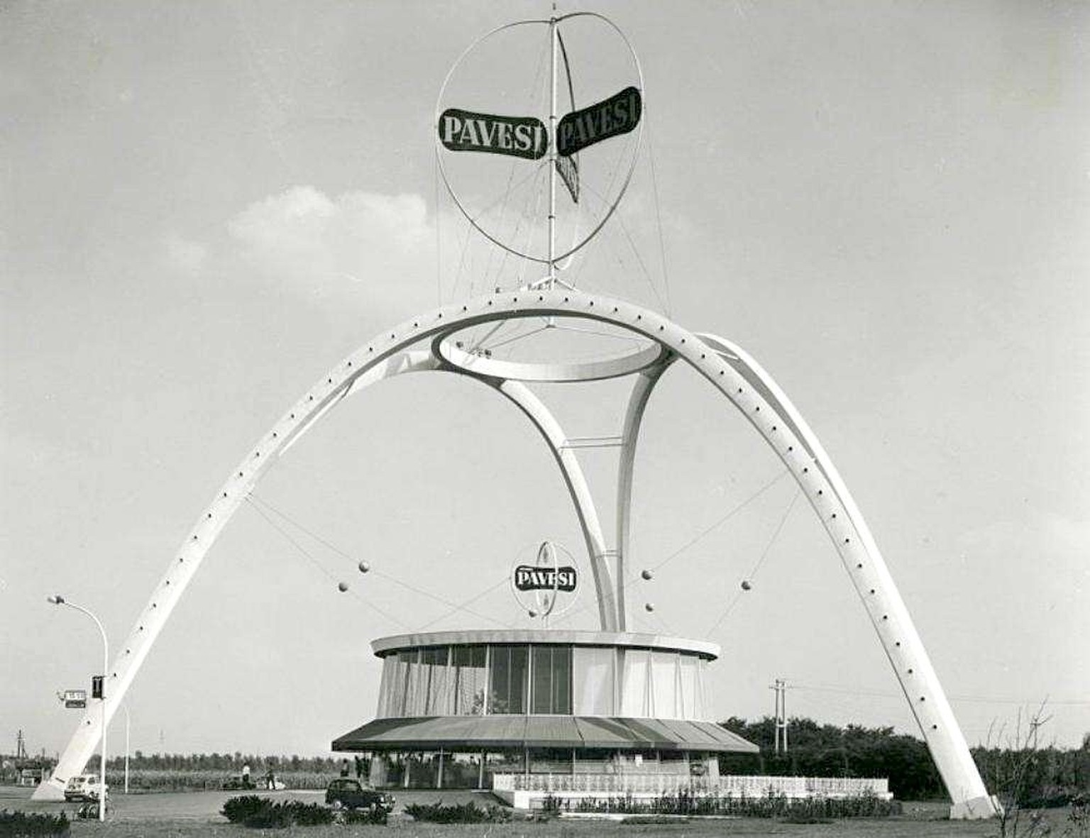 Autogrill 1958: the rebirth of Villoresi Ovest
A symbol of renaissance for our restart: Villoresi Ovest, icon of Italian design, is back in the news. The historic Autogrill reopened on 22 November 202 ...