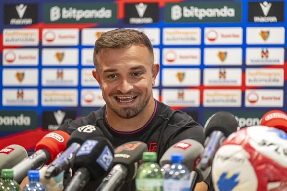 Captain Xherdan Shaqiri bei einer Pressekonferenz des FC Basel 1893 vor dem Start der neuen Saison der Super League im FCB Fanshop in Basel, am Donnerstag, 24. Juli 2025. (KEYSTONE/Georgios Kefalas)