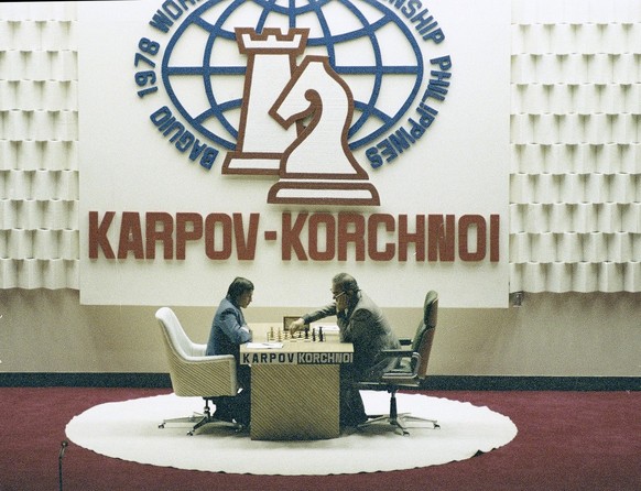 Le duel entre Karpov (à gauche) et Kortchnoï, l'un des plus marquants de l'Histoire des échecs.