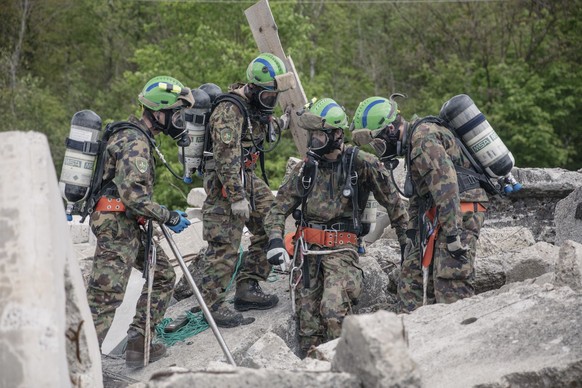 Exercice Lux23 de l'armée Suisse, au 1er au 8 mai 2023. Région Genève, Vaud, Neuchâtel.