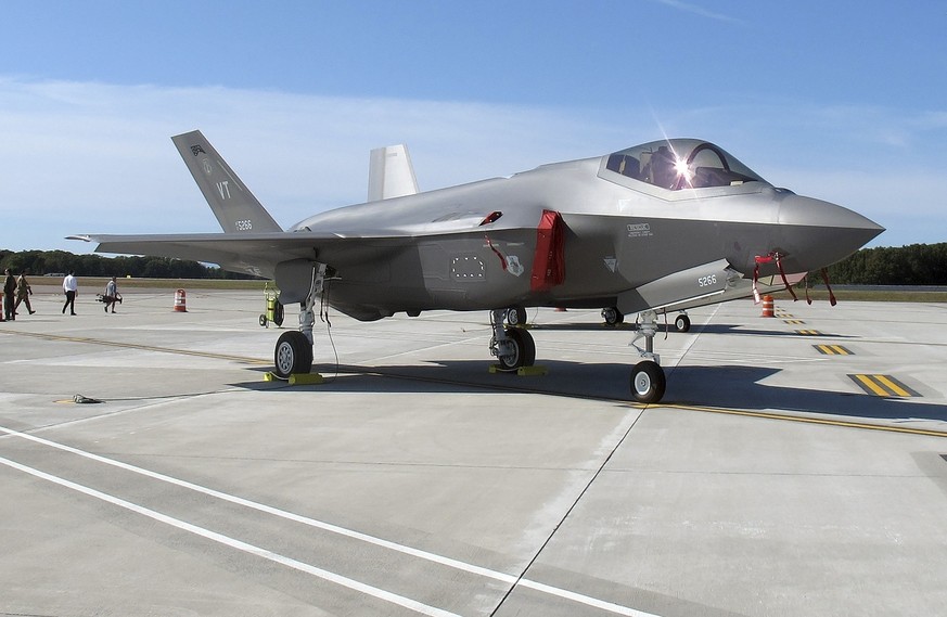 FILE - An F-35 fighter jet arrives at the Vermont Air National Guard base in South Burlington, Vt, Sept. 19, 2019. Switzerland���s defense department says any delay to a planned multibillion-dollar ac ...
