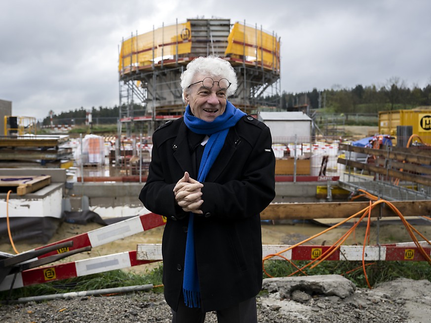 Mario Botta sur le chantier de construction de l&#039;observatoire de l&#039;espace et de l&#039;environnement Space Eye dans le parc naturel de Gantrisch pr