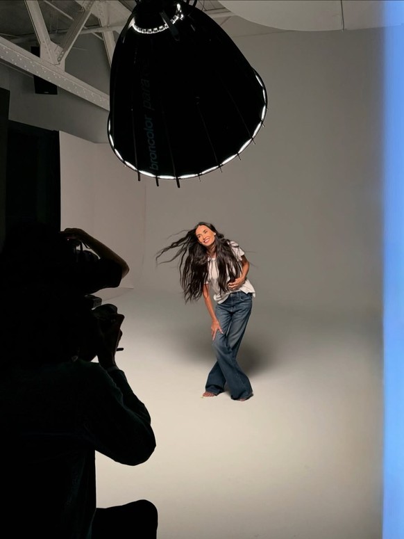 Demi Moore, ce jeudi, avec ses cheveux longs habituels.