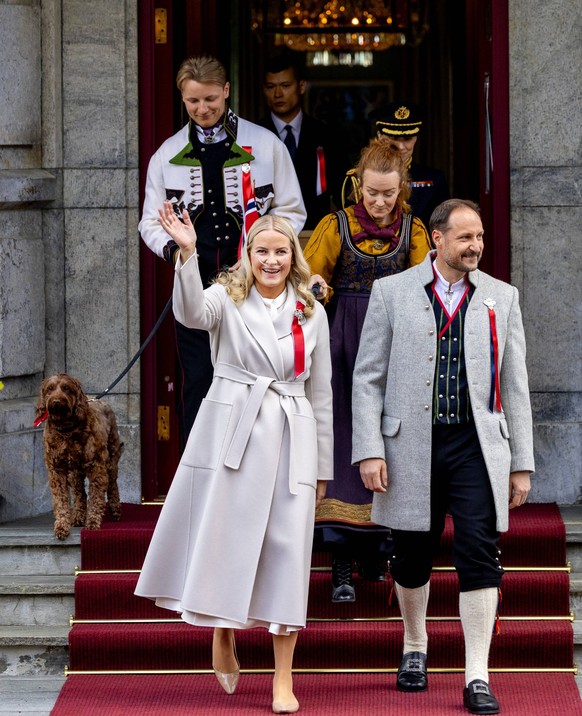 17-05-2026 Skaugum Princess Mette-Marit and Prince Sverre Magnus and Prince Haakon celebrating the national day at the residence in Skaugum in Asker, Norway. � PUBLICATIONxINxGERxSUIxAUTxONLY Copyrigh ...