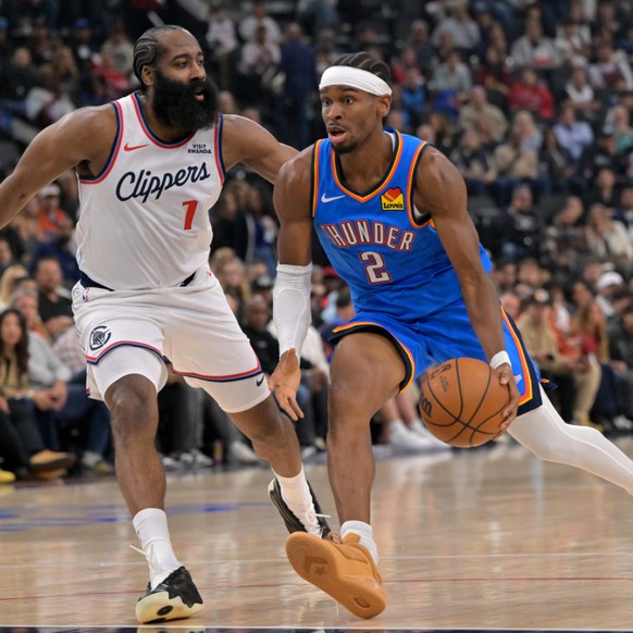 Shai Gilgeous-Alexander (à droite) a brillé face aux Clippers