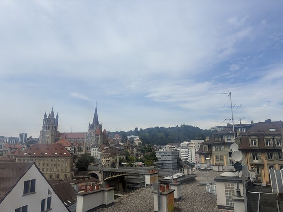 Le ciel au-dessus de Lausanne, une heure après l'orage qui a éclaté dans la région, le 15 juillet 2026.