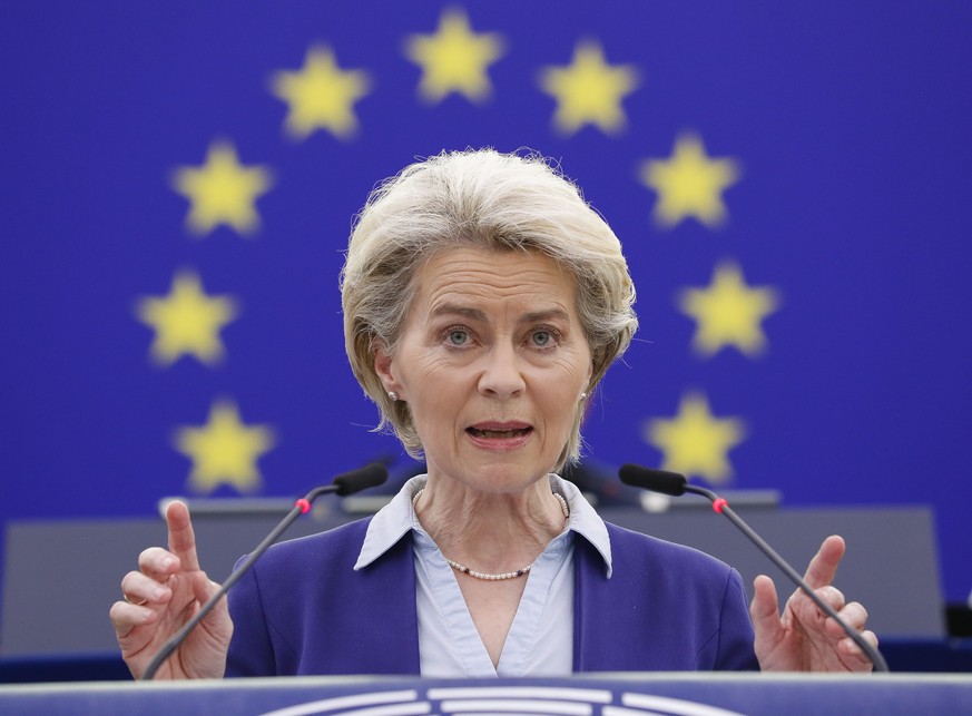 epa10000548 European Commission President Ursula von der Leyen delivers a speech on &#039;The rule of law and the potential approval of the Polish national Recovery Plan (RRF)&#039;, at the European P ...