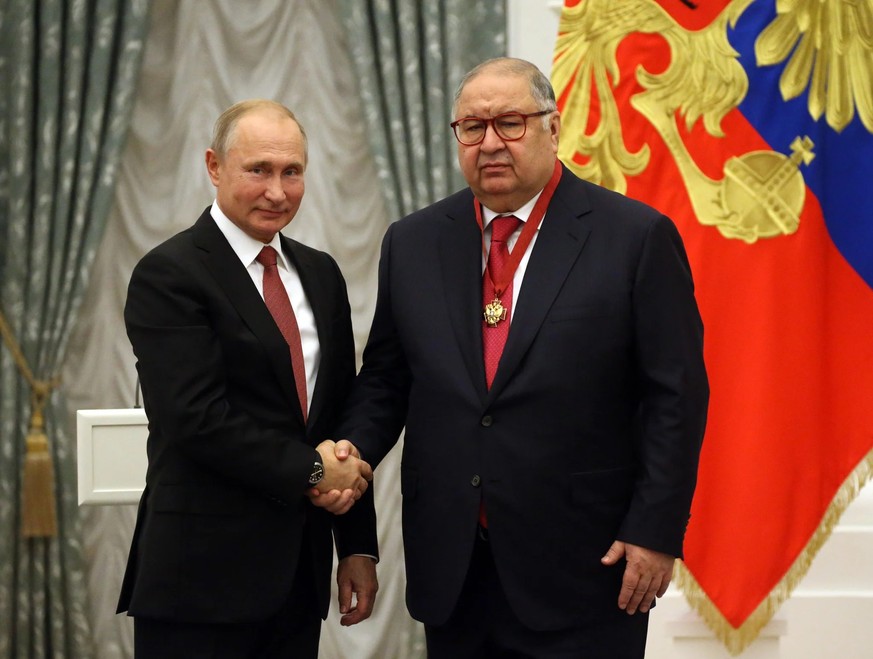 Ousmanov, a été décoré par Vladimir Poutine en novembre 2018.