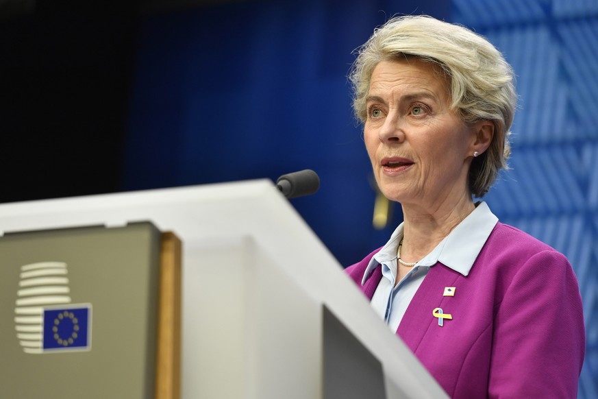 Ursula von der Leyen hausse encore le ton face au président russe.