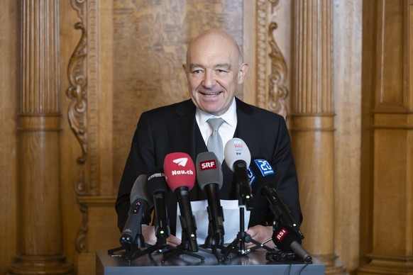 Daniel Jositsch, Staenderat SP-ZH, nimmt waehrend einer Medienkonferenz Stellung zur Bundesratskandidatur, am Dienstag, 8. November 2022, im Bundeshaus in Bern. (KEYSTONE/Peter Klaunzer)