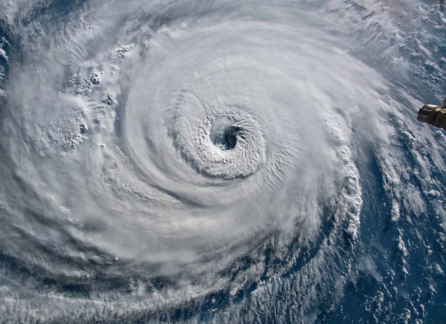 Corioliskraft: Ein Hurrikan (hier im Bild Hurrikan «Florence» im Jahr 2018) entsteht unter Beteiligung der Corioliskraft.
