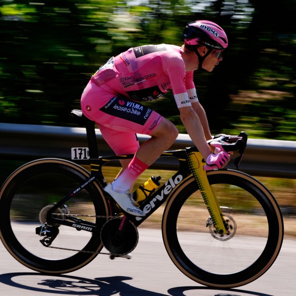 Jonas Vingegaard a passé un dimanche tranquille sur le Giro