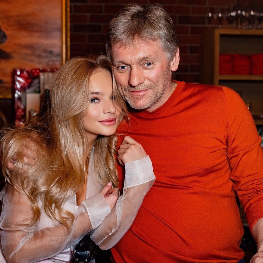 Le porte-parole de Poutine entretient des liens très étroits avec sa fille Elisaveta, née en 1998 de son mariage avec Ekaterina Solotsinskaya.