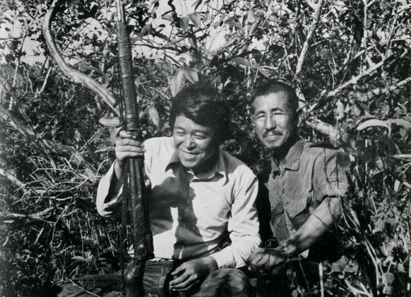 La photo de Nario Suzuki et Hirō Onoda, qui servit de preuve.