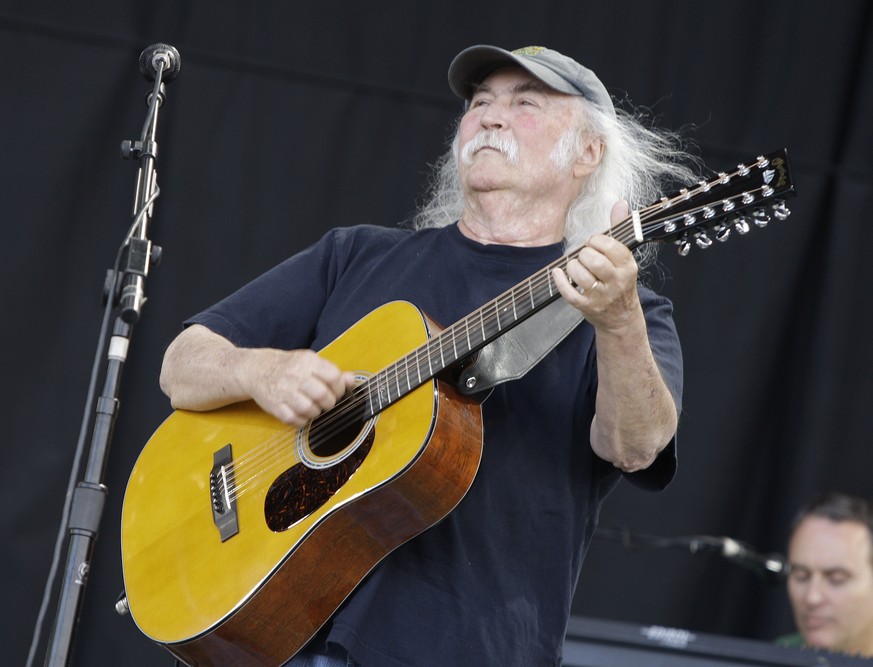 David Crosby lors de son concert à Glastonbury au Royaume-Uni, en 2009.