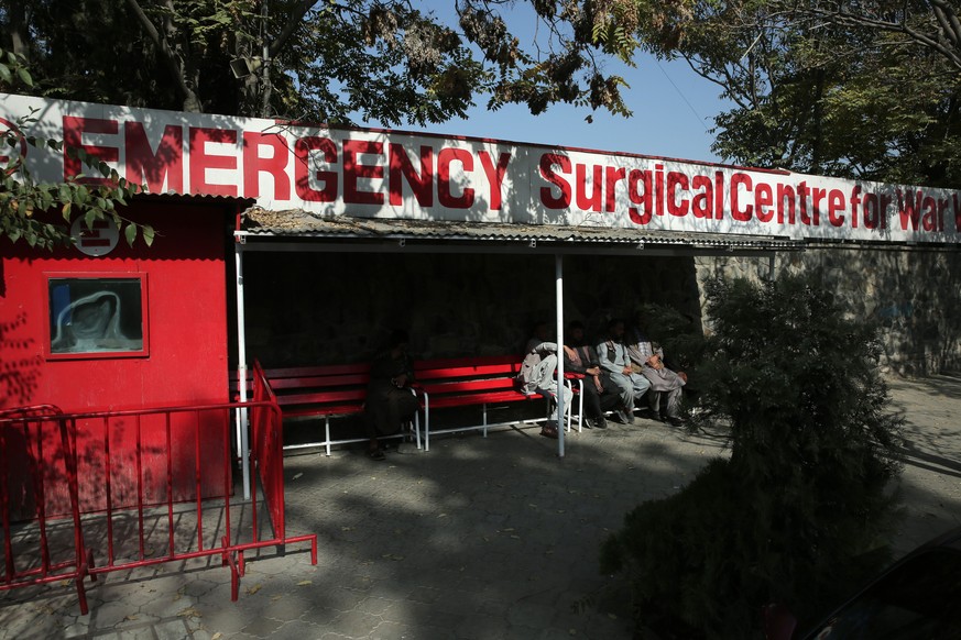 epa12458355 A view of an emergency hospital treating victims of alleged Pakistani airstrikes in Kabul, Afghanistan, 16 October 2025. Pakistan and Afghanistan's Taliban government agreed to a 48-h ...