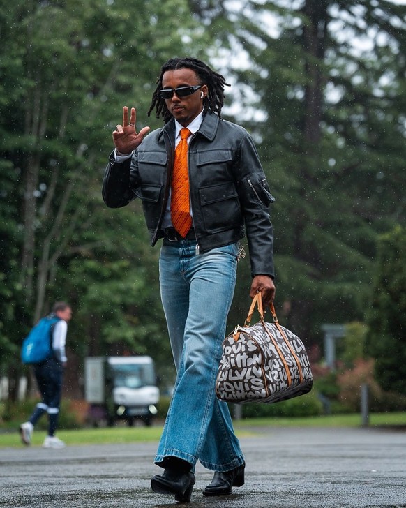 Jules Koundé arrive à Clairefontaine, en mai 2024.