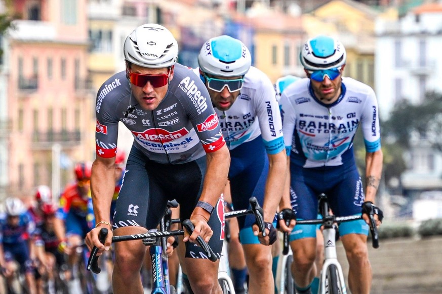 Silvan Dillier, en tête du peloton, à l'occasion de Milan-San Remo.