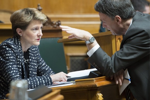 «Jean-Mich, je t'ai demandé si tu avais passé un bon week-end par politesse, j'avais pas besoin de tous les détails.» (2013)