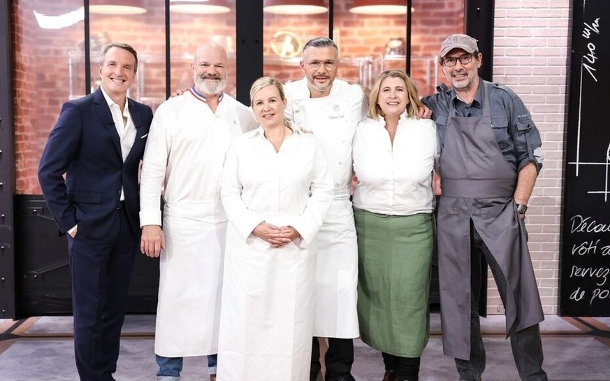 De gauche à droite: le présentateur Stéphane Rotenberg avec les chefs Philippe Etchebest, Hélène Darroze, Glenn Viel, Stéphanie Le Quellec et Paul Pairet.