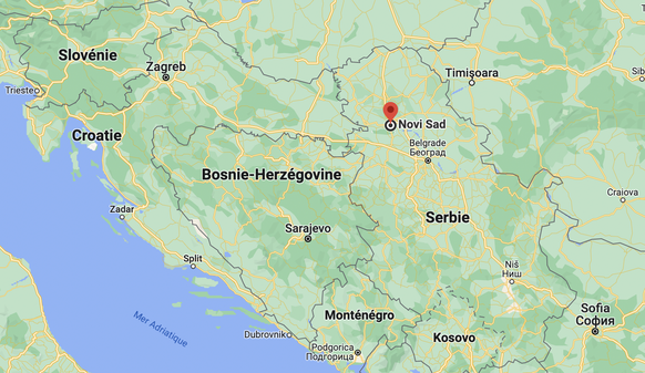 Novi Sad est situé à 100 km au nord-ouest de Belgrade.