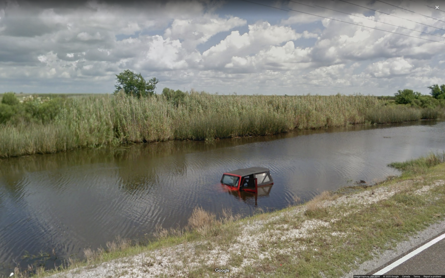 Weird shit on google street view 
https://9-eyes.com/