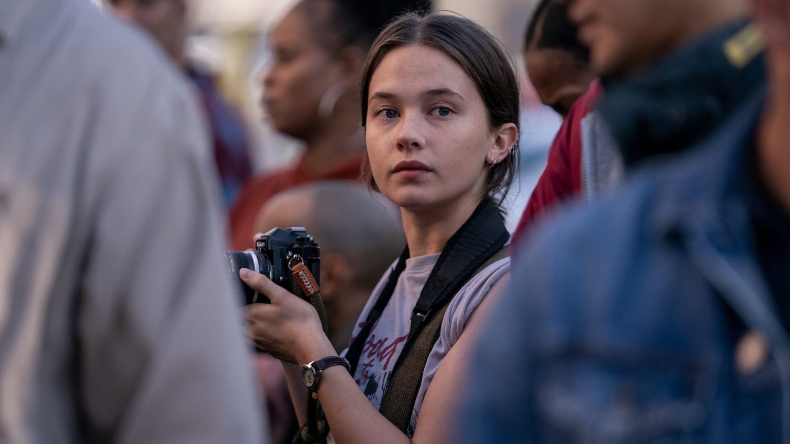 Critique de «Civil War»: la guerre comme si vous y étiez. Le film d&#039;Alex Garland, Civil War, vous met dans l&#039;enfer d&#039;une guerre civile américaine à travers l&#039;objectif d&#039;un app ...