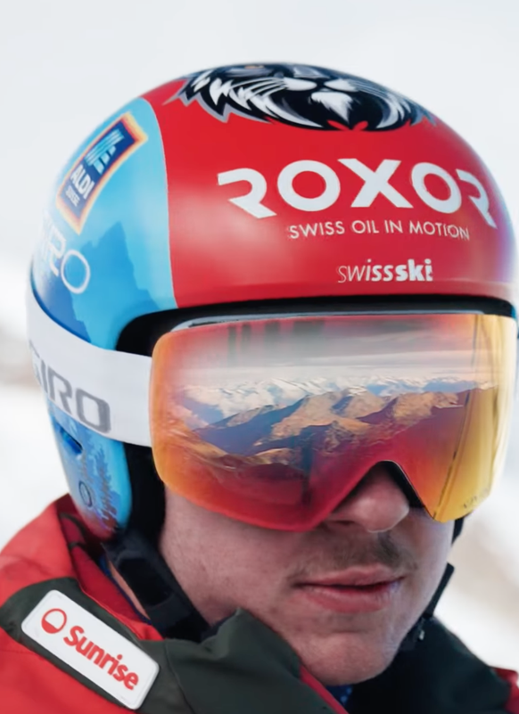 Livio Hiltbrand avec son nouveau casque pour la saison.