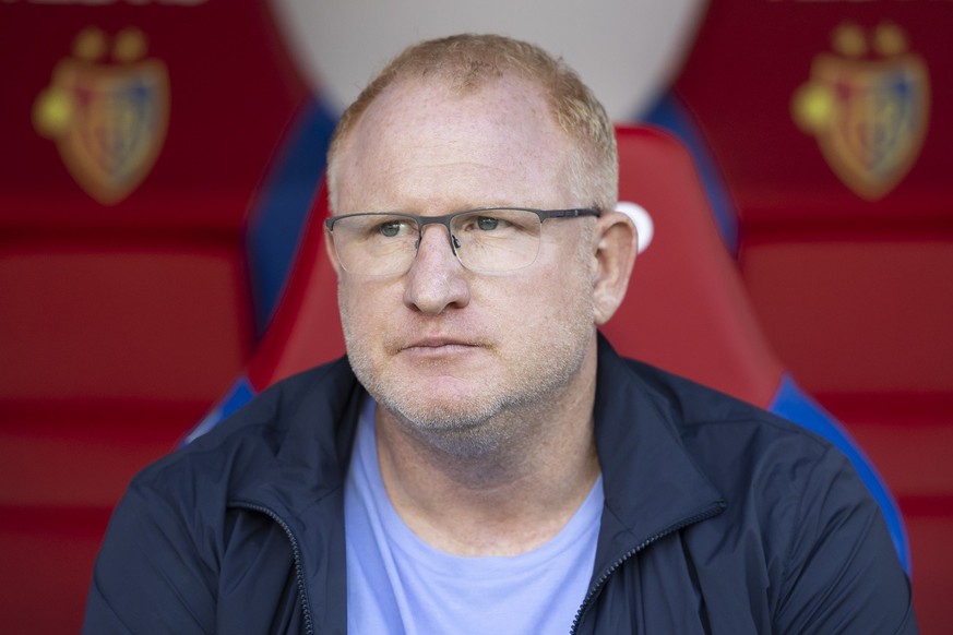 Basels Trainer Heiko Vogel vor dem Super League Spiel zwischen dem FC Basel 1893 und dem FC Stade Lausanne Ouchy, SLO, im Stadion St. Jakob-Park in Basel, am Sonntag, 1. Oktober 2023. (KEYSTONE/Peter  ...