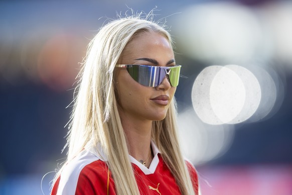 Switzerland&#039;s Alisha Lehmann seen prior to the UEFA Women&#039;s EURO 2025 quarterfinals soccer match between Spain and Switzerland at the Wankdorf stadium in Bern, Switzerland, Friday, July 18,  ...
