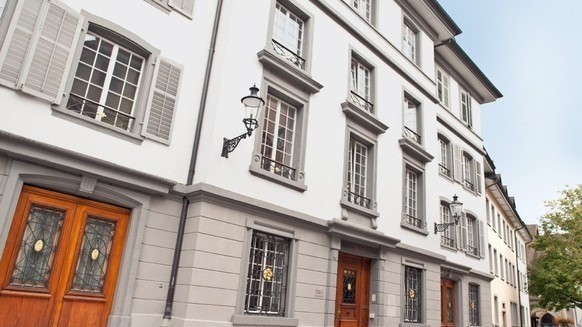 Des parents accusés d&#039;avoir tué leur fillette handicapée âgée de trois ans comparaissent depuis lundi matin devant le tribunal de district de Bremgarten (AG). Le Ministère public requiert 18 ans  ...