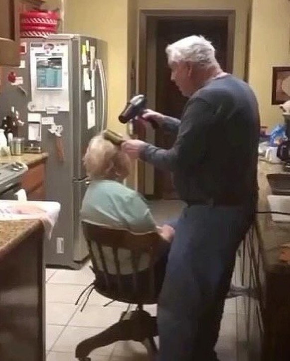 Herzig: Alte Leute immer noch so verliebt