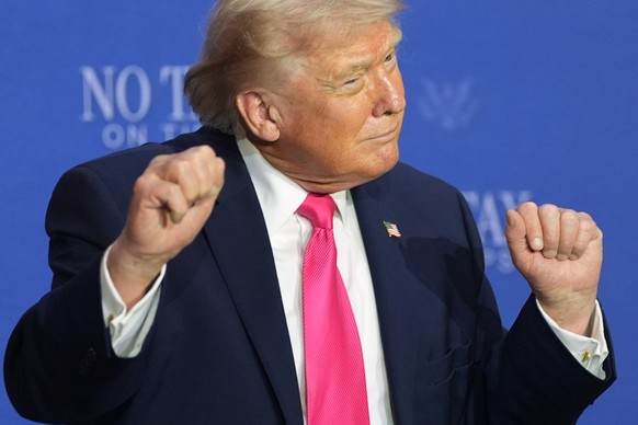 President Donald Trump dances at a roundtable event about no tax on tips, Thursday, April 16, 2026, in Las Vegas. (AP Photo/Alex Brandon)
Donald Trump
