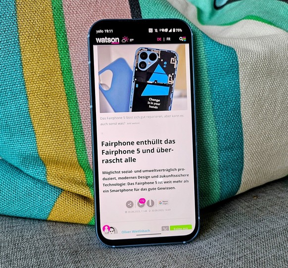 Das Fairphone 5 kostet rund 600 Franken. Es ist ab dem 14. September 2023 im Handel. Das Android-Smartphone soll 10 Jahre Updates erhalten.