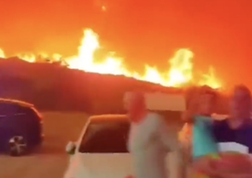 L'Algérie en proie aux flammes: 34 personnes sont décédées