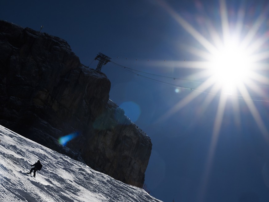 Deux skieurs sont morts jeudi dans une avalanche